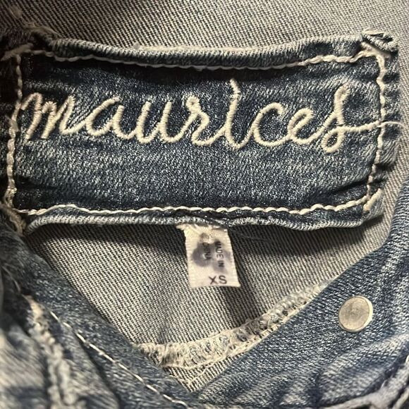 MAURICES JUNIORS SIZE X- SMALL DISTRESSED JEAN JACKET - Picture 4 of 4